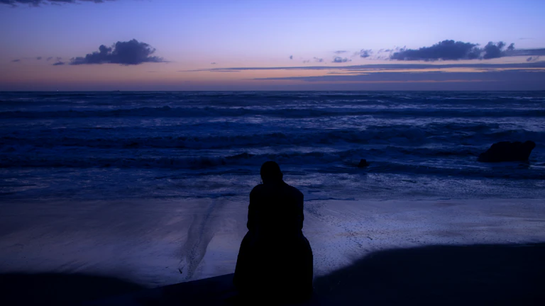 명상하는 차분한 트레이더