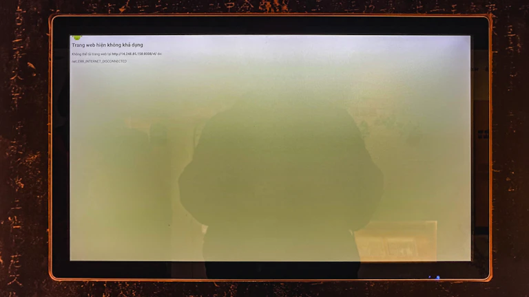 컴퓨터 화면에 표시된 복잡한 프로그래밍 코드