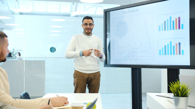 실시간 금융 데이터 차트 분석과 알고리즘 지표