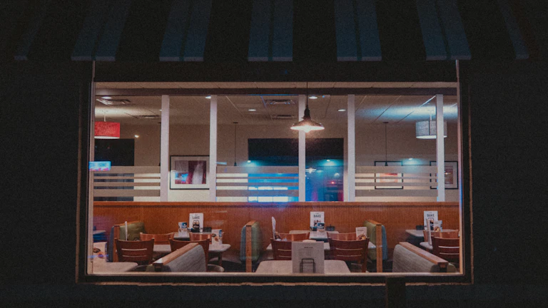 2026년 리테일 투자자를 위한 초저지연 실행 환경 설정 리스크 관리 및 심리 7