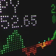 공포 지수(VIX), 30을 넘을 때 패닉 셀링 대신 분할 매수로 대응해야 하는 역사적 통계와 실전 전략 리스크 관리 및 심리 1