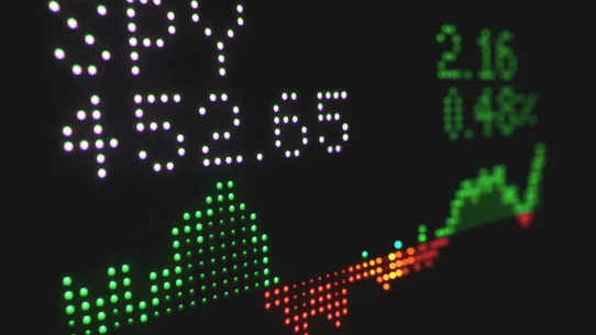 공포 지수(VIX), 30을 넘을 때 패닉 셀링 대신 분할 매수로 대응해야 하는 역사적 통계와 실전 전략 리스크 관리 및 심리 17