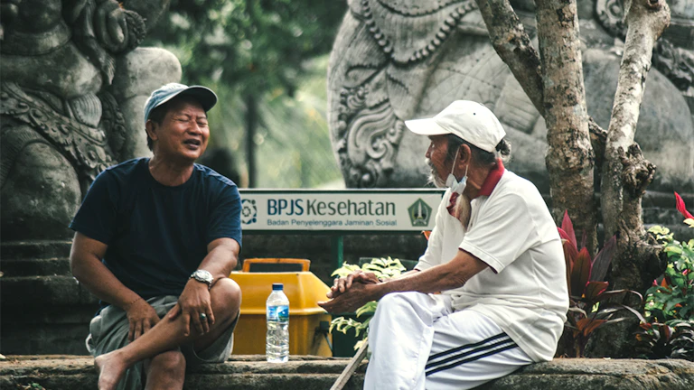 프랍 트레이딩 회사에서 함께 일하는 트레이더들