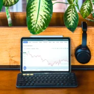 퀀트 자동매매, 2026년 수익률을 극대화하는 알고리즘 설계 전략과 필수 API 연동 가이드 시장 분석 및 전략 13