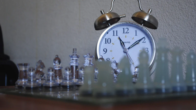 각국 금융 시장별 거래 시간을 나타내는 시계