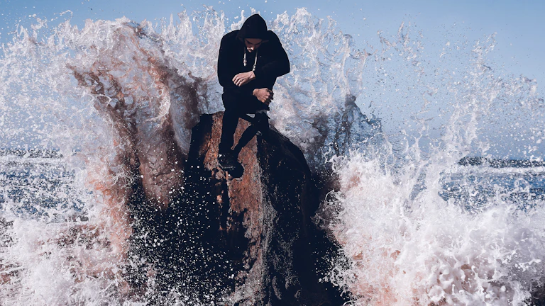 인공지능과 데이터를 추상적으로 표현한 이미지