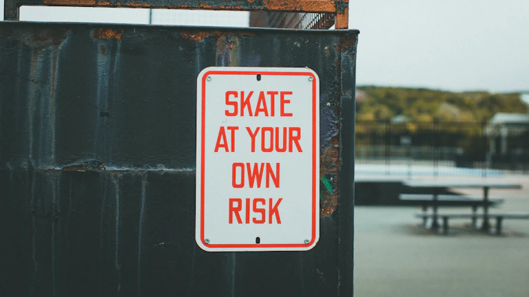 AI 리스크 관리를 논의하는 전문가들