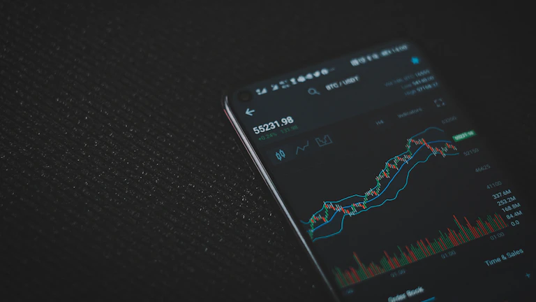 AI 퀀트 전략 실전 배포 시 2026년 치명적 오류 3가지 퀀트 및 자동매매 7
