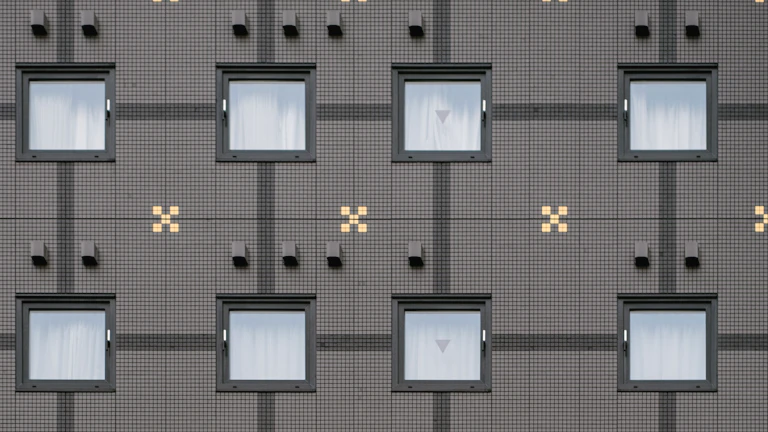 알고리즘 매매 전략 2026년 수익 극대화 과최적화 방지 실제 사례 분석 시장 분석 및 전략 8 덫에 걸린 쥐처럼 과거 데이터에 갇힌 알고리즘