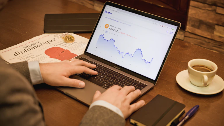 2026년 횡보장 수익 극대화 전략 시장 분석 및 전략 10 금융 데이터를 분석하는 사람