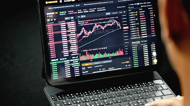 차트를 분석하는 사람